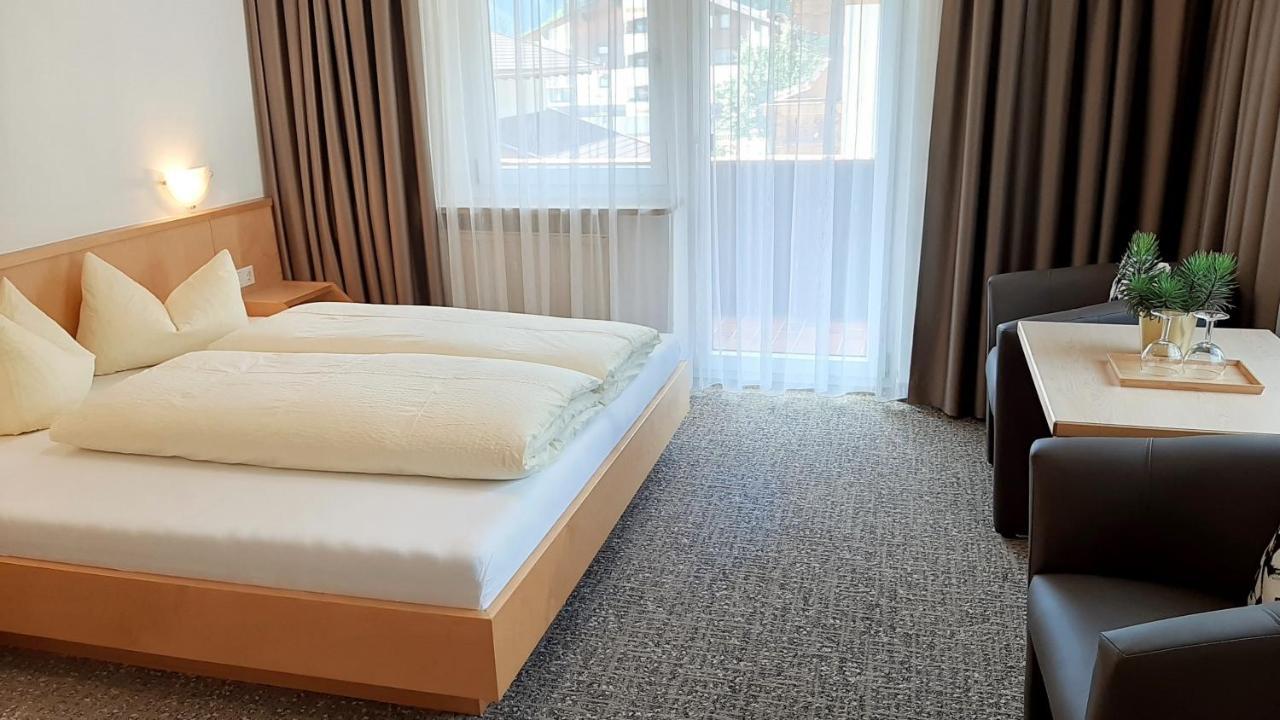 Hotel Garni Bergland Neustift im Stubaital Bagian luar foto