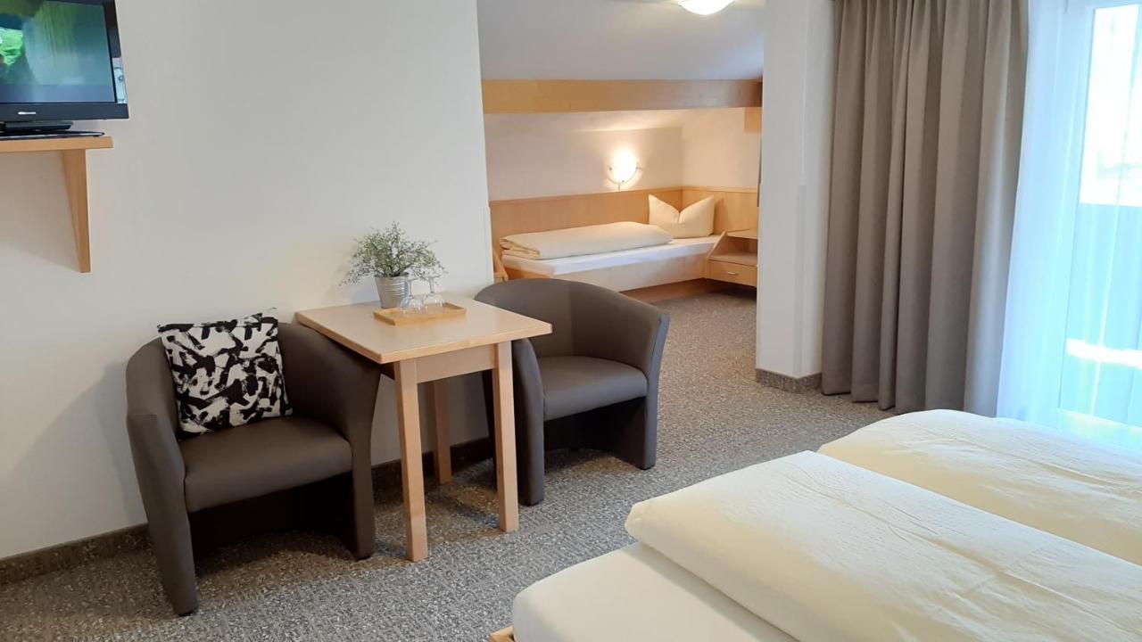 Hotel Garni Bergland Neustift im Stubaital Bagian luar foto